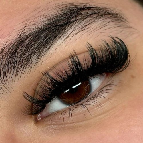 Golden Nail & Lash