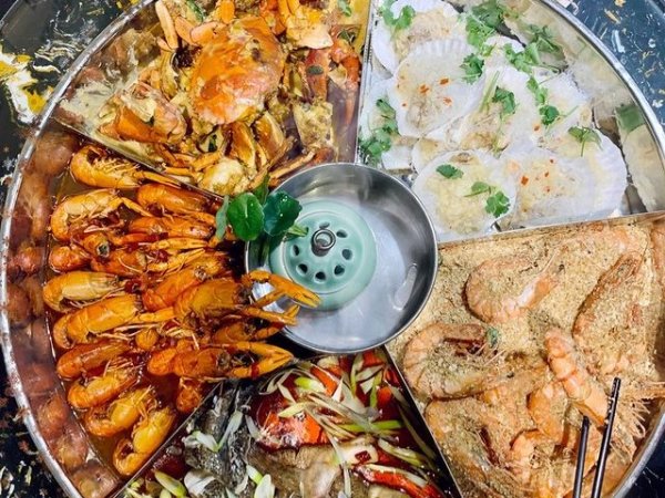 Seafood Hotpot