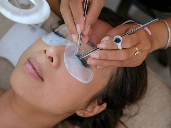 Eyelash Extension