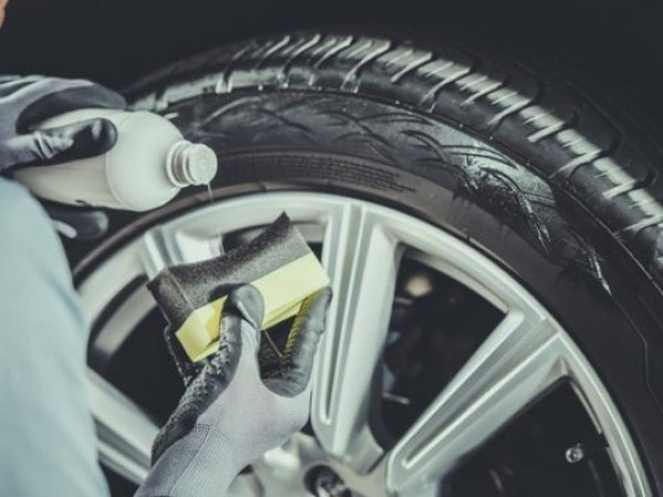 Wheel and Tire Detailing